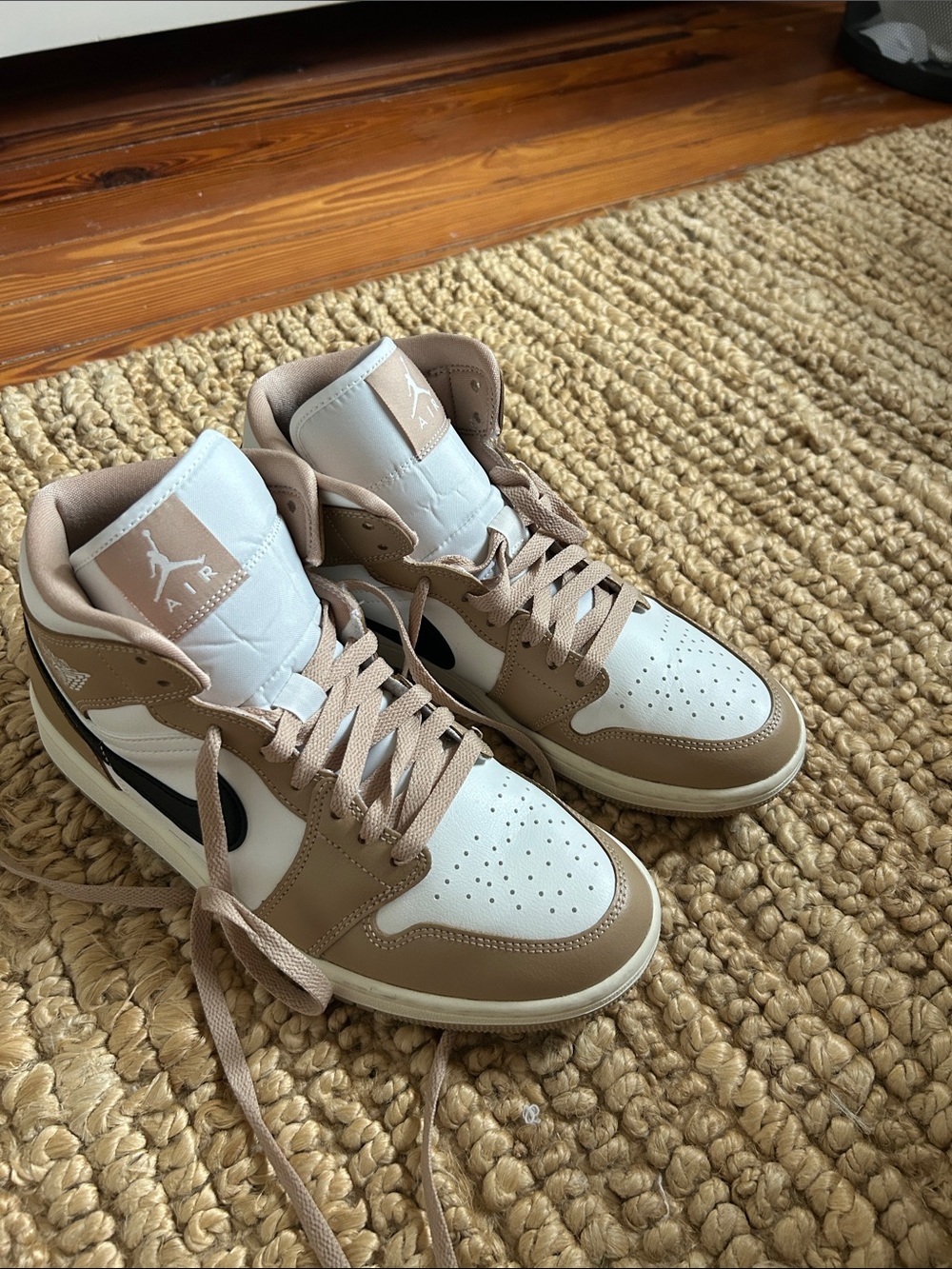 Nike Air Jordan 1 Mid - White, Tan & Black